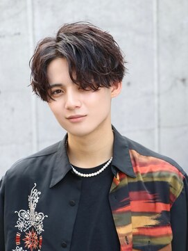 オーシャントーキョー ウエスト 心斎橋(OCEAN TOKYO WEST) ツーブロックスパイラルパーマセンターパート波巻き