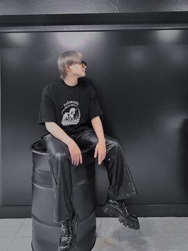 アウル 心斎橋(owl) ホワイトカラー×ブリーチ×マッシュウルフ×シルバーカラー