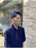 短髪ブルー