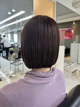 シャンプーボーイエイムス(SHAMPOO BOY aims) ぱっつんボブ