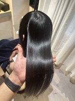 リラエ(Lyrae)&nbsp;縮毛矯正/髪質改善/美髪カラー/トリートメント【大阪/西梅田】