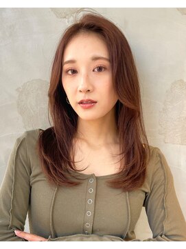 ビュートリアム 南青山(BEAUTRIUM) 韓国レイヤー 顔周りレイヤーカット ブリーチなしイルミナカラー