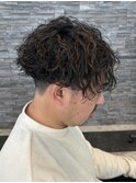 メンズパーマメンズカットセンターパートメンズマッシュ刈り上げ