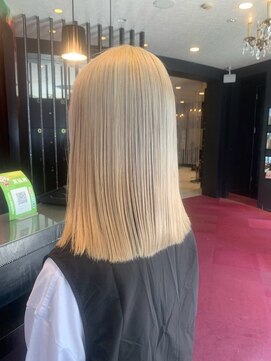 アース 星ヶ丘店(HAIR & MAKE EARTH) ハイトーン