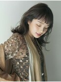 【emu井上信洋】アッシュグレージュオン眉外ハネミディアムボブ
