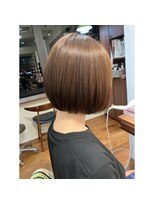 エルサフィロ キタハマ(el zafiro kitahama)&nbsp;20×30×40代×ショートボブ×グレージュカラー×シンプルボブ