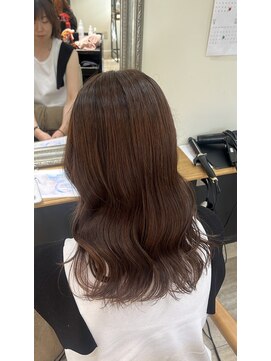 ツヤ感ブラウン