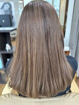 ムーア(MUA) ツヤ☆グレージュ