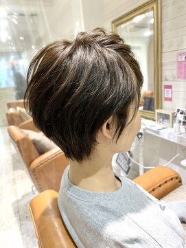 ラトゥーナ(Ratuna) 【Ratuna/塚口】白髪ぼかしOK◎ひし形ベリーショート