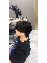 オム ブランシェ(HOMME BLANCHE’)&nbsp;【Yuri】オイルだけで束間の出るフェザーパーマ