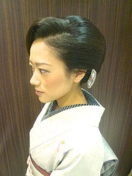 ヘアセットサロンエッジ(Edge) お仕事控えめ和装アップ
