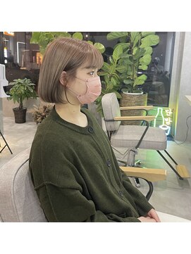 ムード タテマチ(mood tatemachi) まとまるクリームベージュボブ！