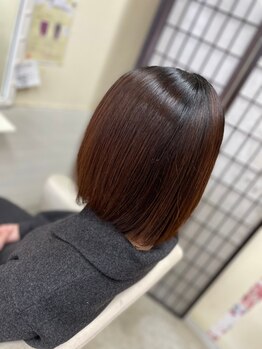 ロジーリリーヘアーズ(Rosy Lily hair's)の写真/白髪は気になるけど、暗くしたくない白髪ぼかしが◎大人女性に人気のハイライトで立体感をプラス。