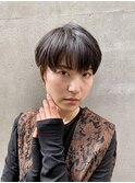 20代30代大人可愛いアッシュベージュくびれショート耳掛け透明感