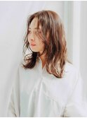 20代30代大人かわいいベージュナチュラルセミロングヘアー美肌