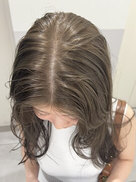 ヒュー 広島(HEW) olive beige