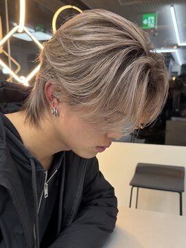 ラ キング(LA KING) MEN’S HAIR/サーフカール/刈り上げセンターパート/名古屋栄