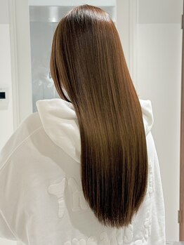 リブ(LIV)の写真/髪質改善縮毛矯正で、乾かすだけでまとまる自然な艶髪へ。[髪質改善/髪質改善縮毛矯正／白髪染め]