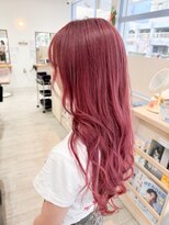 エルフ(elf)&nbsp;ケアブリーチで叶える艶ピンクカラー