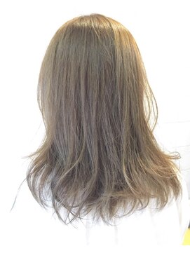リラ ヘア サロン(rela hair salon) スモーキーアッシュベージュ