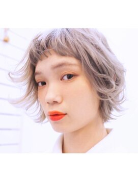 ノブ ルヴェ デュ ソレイユ(NOB lever du soleil) 〈NOB日ノ出町〉ラベンダーカラーホワイトグレージュレイヤー