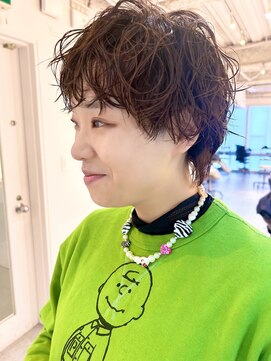 ユニク(uNIQU) ショートパーマスタイル