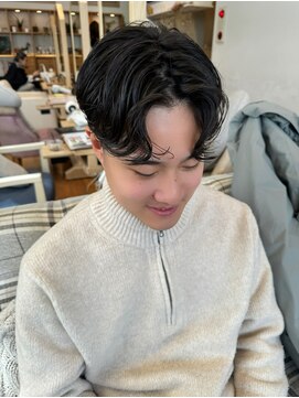 バイオレット ナゴヤ(Violet Nagoya) カルマパーマ ニュアンスパーマ 韓国パーマ センターパート