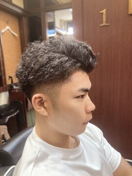 ブロートーキョー(BroTokyo) MEN'Sツーブロックオールバックツイストスパイラルパーマ 床屋