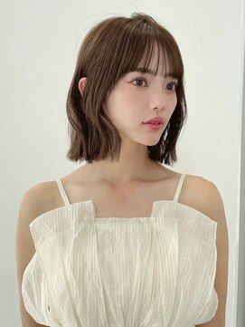 ユーフォリア 青山(Euphoria) 大人ボブ前下がり小顔カットブリーチなしワンカール20代