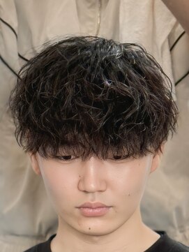 バース バイ ハピネス(BIRTH by happiness) ツイストスパイラルパーマツイストパーマメンズマッシュパーマ