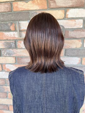 リエート(Lieto) ベージュ×切りっぱなし外ハネボブ