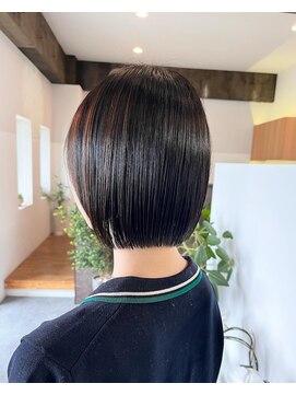 プリーモ ヘアー レガロ(Primo hair REGALO) ショートカット×ひし形ショートボブ×前髪あり20代30代40代