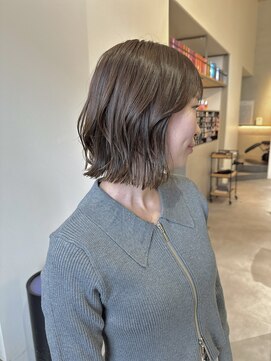 ルプラス(le place.) ラベンダーベージュ