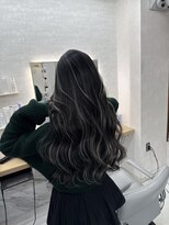 ユアーズヘア 東新宿店(youres hair) . 【ホワイトハイライト×リンゴ幹細胞】ダメージ補修でツヤ髪へ