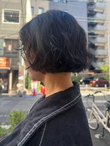 カフ(CAF)&nbsp;CAF 照下 似合わせカット ダークアッシュ　ボブパーマ  大阪