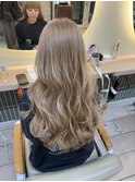 ミルクティーベージュ　ハイトーンロング　ケアブリーチ　横浜★