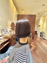 エルサフィロ ヨドヤバシ(el zafiro yodoyabashi)&nbsp;【el zafiro yodoyabashi】大人女子のミニボブスタイル