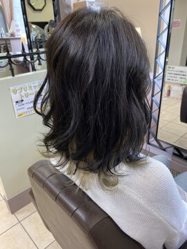 アールモンドヘア新世界 トーンダウンでツヤcolour