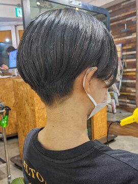 ゴーズゴー 吉祥寺(e)店(go s go) 【吉祥寺】ハンサムショート　耳出し　刈り上げ　伸ばし中