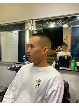 メリケンバーバーショップ フクオカ(MERICAN BARBERSHOP FUK) ハイライトマッシュパーマウルフアッシュブラック