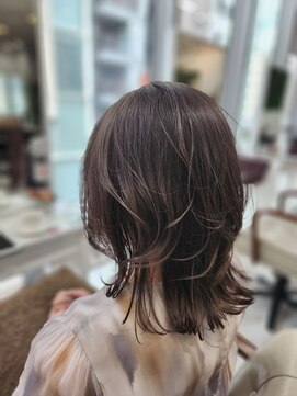 マックスビューティーギンザ(MAXBEAUTY GINZA)　 ☆ミディアムレイヤーくびれラベンダーグレージュカラー☆銀座駅