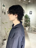 ドアホワイト(door white)&nbsp;センターパート波巻きスパイラルパーマ