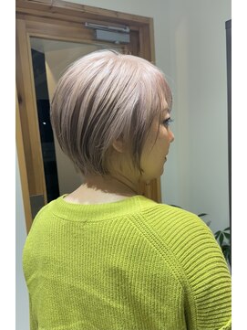 リフル 八王子(RIFULL) ハイライト　レイヤー ショートヘア　ボブ　くびれレイヤー