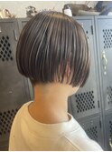 刈り上げ切りっぱなしショートボブ大人可愛い美シルエット