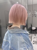イリ(iLi)&nbsp;【iLi×Ryong】ピンクベージュ/切りっぱなしボブ