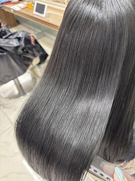 アッシュ 下北沢店(Ash) フルメニューでツヤ髪に