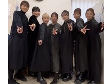 アクイール ピュール ヘア(Accueillir Pur hair)の雰囲気（元気で明るいスタッフが笑顔でお迎え致します♪）