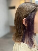 スリーユニークヘアー(3uniQ hair)&nbsp;インナーバイオレット×切りっぱなしボブ