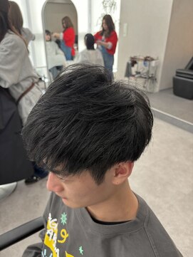 クム 横浜(qumu) ブルーブラック × メンズカット【神永】