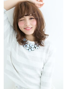 トリコ心斎橋(trico) 甘めバング@抜け感ハイトーン鎖骨外ハネミディ